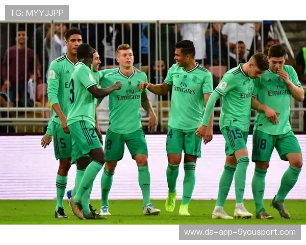 西甲：皇马3-1战胜瓦伦西亚，莫拉塔和本泽马齐发力，皇马3连冠